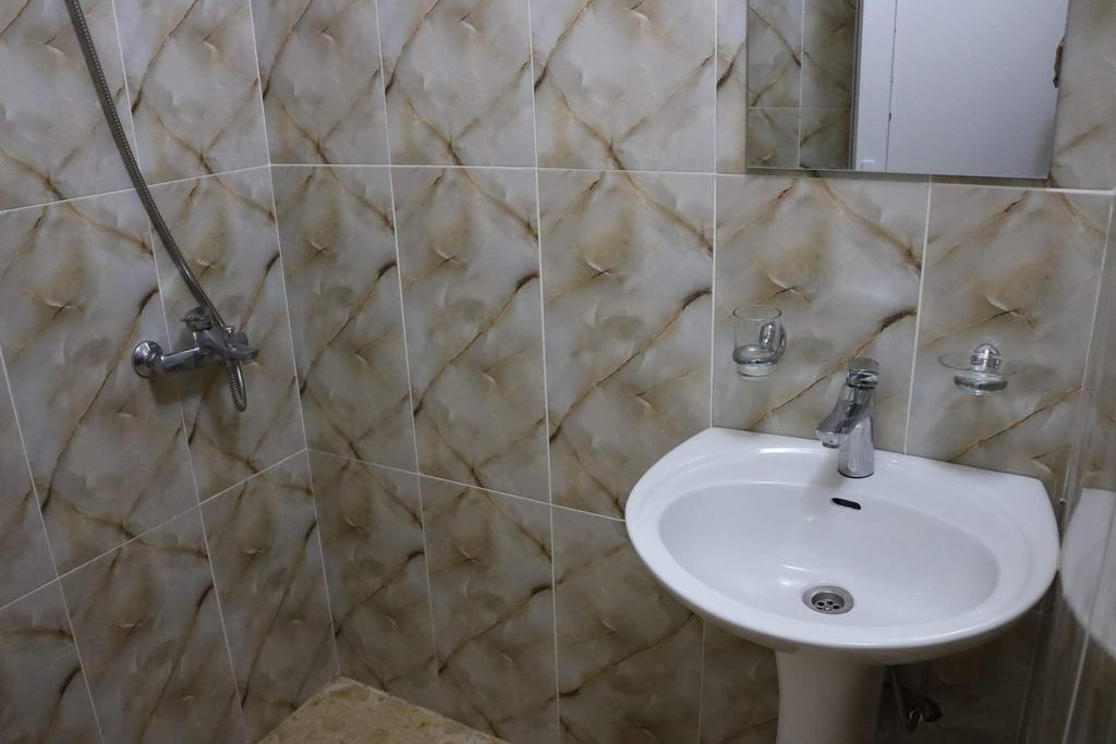 Guest House Barbi 科布列季 外观 照片